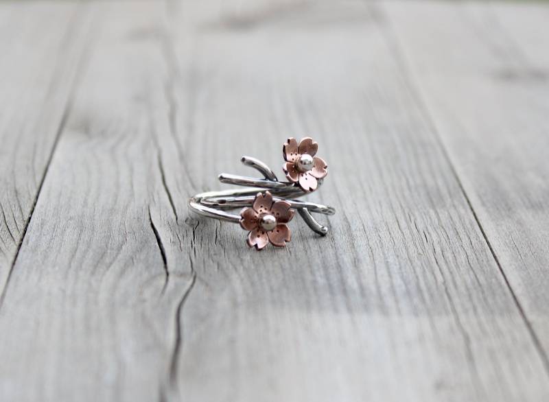 Set Mit 2 Verstellbaren Kupfer-Kirschblütenzweigringen, Kirschblütenkollektionen, Perfekte Geschenke Zum 22.hochzeitstag Set Mit 2 Verstellbaren Kupfer-Kirschblütenzweigringen, Kirschblütenkollektionen, Perfekte Geschenke Zum 22.hochzeitstag von HapaGirls