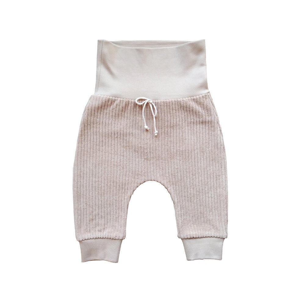 Bio Cordhose in Beige von Hapitimeboutique