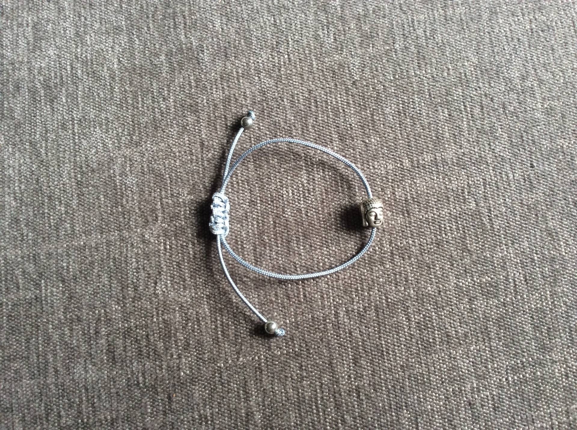Zartes Armband Grau Buddha Zartes Armband Grau Buddha von HappieNettie