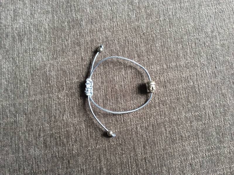 Zartes Armband Grau Buddha von HappieNettie