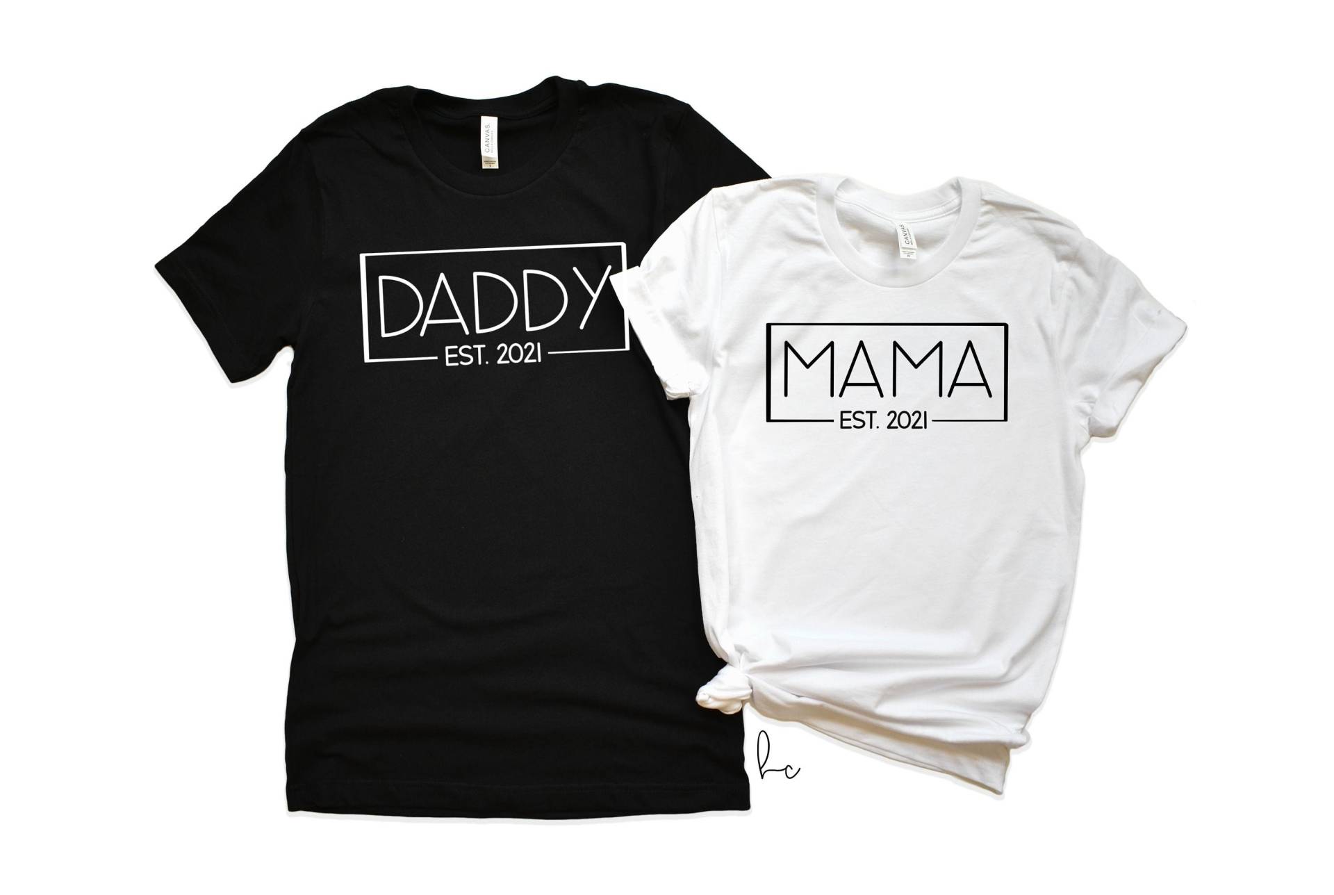 Mama Papa Est Date Shirts Eltern Geschenk Box Set - Für Werdende Baby Shower Ankündigung Schwangerschaft Idee von HappilyChicDesigns