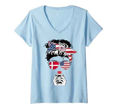 Damen Dänischer amerikanischer Kaffee, Mama, Mädchen, Schwester, Tante, Dänemark, US-Flagge T-Shirt mit V-Ausschnitt Damen Dänischer amerikanischer Kaffee, Mama, Mädchen, Schwester, Tante, Dänemark, US-Flagge T-Shirt mit V-Ausschnitt von Happy Denmark America Day Danish American Pride