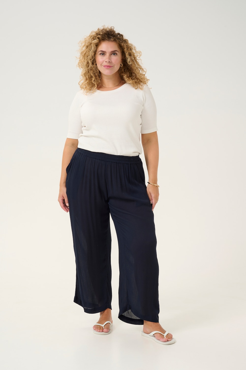 Große Größen Casual Hose Loose fit, Damen, grau, Größe: 48, Viskose, Happy Size Women Große Größen Casual Hose Loose fit, Damen, grau, Größe: 48, Viskose, Happy Size Women von KAFFE Curve