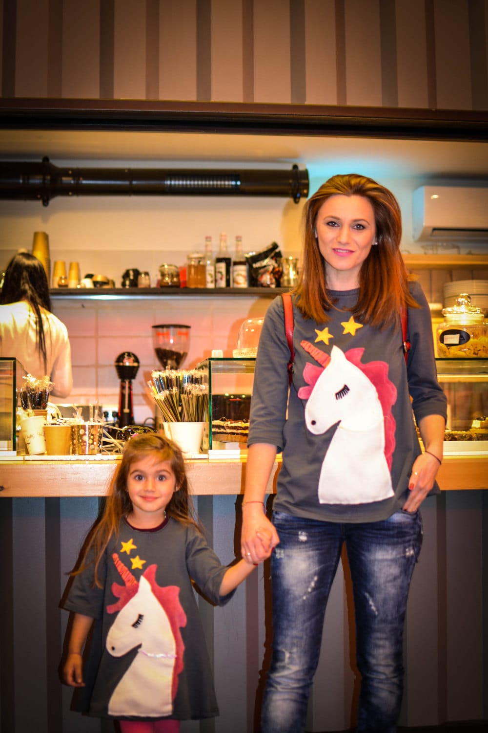 Einhorn Set Sweatshirt Mutter Und Tochter Passendes Kleid Mama Outfit Muttertag Geschenk Shirt Einhorn Set Sweatshirt Mutter Und Tochter Passendes Kleid Mama Outfit Muttertag Geschenk Shirt von HappyButtonStore