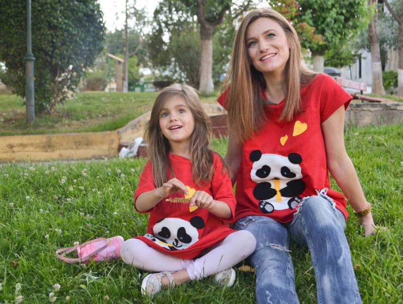 Panda Mutter Tochter Set Pandakleid Rotes Kleid Geschenkideen Muttertag Shirt Applikation Passendes von HappyButtonStore
