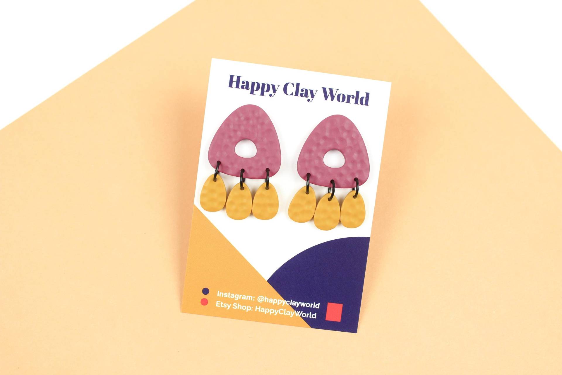 Polymer Clay Ohrringe Rosa/Mauve Dreieck Aus Mit Gelben/Ocker Charms, Hängeohrringe Edelstahl Stecker Polymer Clay Ohrringe Rosa/Mauve Dreieck Aus Mit Gelben/Ocker Charms, Hängeohrringe Edelstahl Stecker von HappyClayWorld