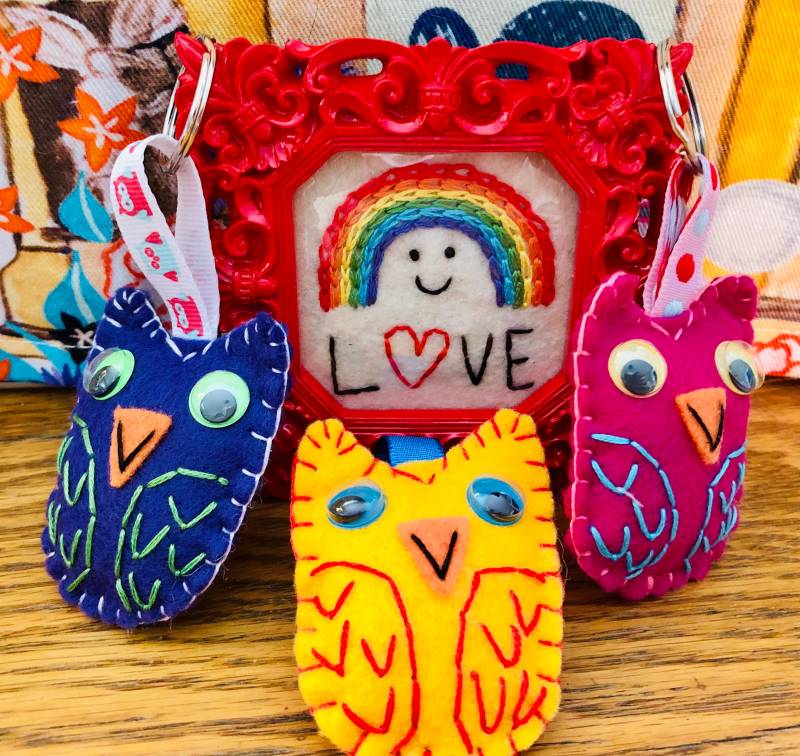 Süße Owlets Eco Filz Plüsch Eule Schlüsselanhänger Charm Süße Owlets Eco Filz Plüsch Eule Schlüsselanhänger Charm von HappyFelties