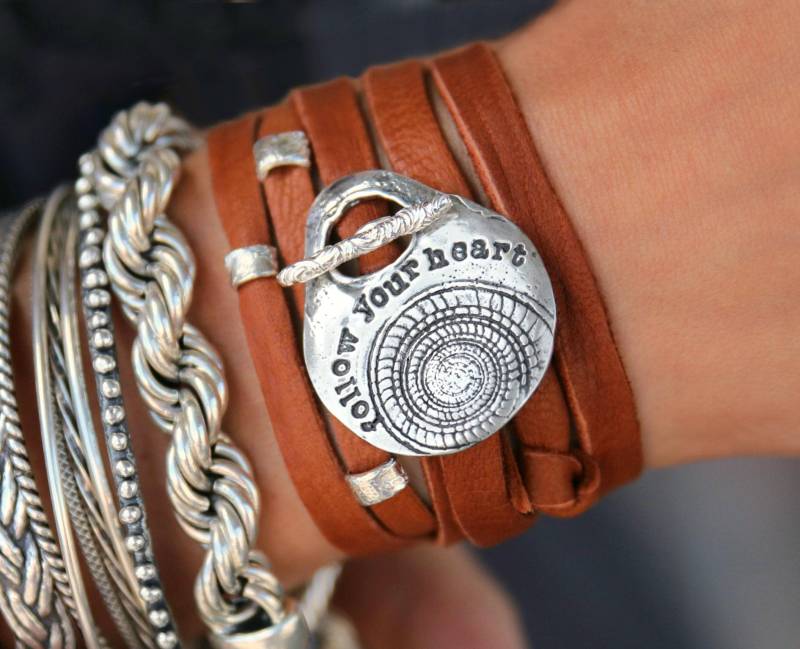 Boho Wickelarmband, Schmuck Leder Moderne Hippie Stil Schmuck, 5x Mal Style Wrap von HappyGoLicky