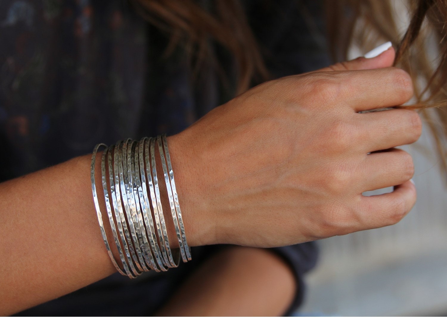 Stacking Bracelets Set, Armreifen, Stacker Armbänder, Sterling Silber Armband-Set Gehämmerte Armbänder Set von HappyGoLicky