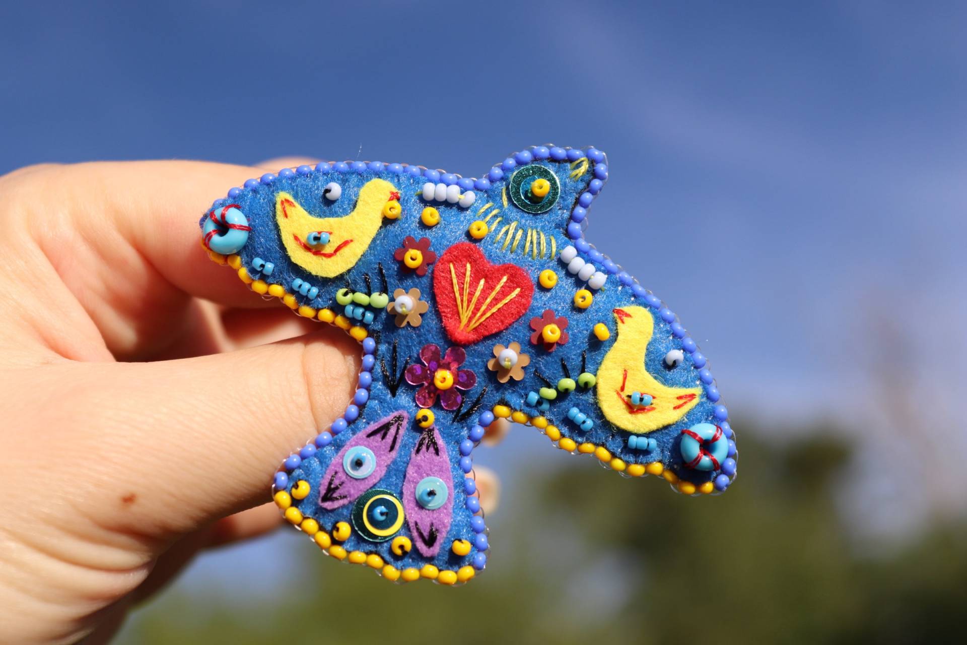Vogelbrosche, Blau Bestickte Brosche Vogelbrosche, Blau Bestickte Brosche von HappyJewelryHelga