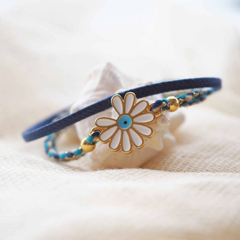 Gänseblümchen Evil Eye Armband Blaue Blume Doppelstrang von InLoveAgainGreece