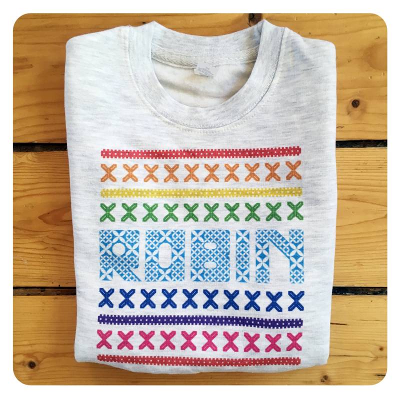 Personalisierte Retro Fairisle Hellgrau Weihnachten Sweatshirt | Kinder Größen von HappyRobinClothing