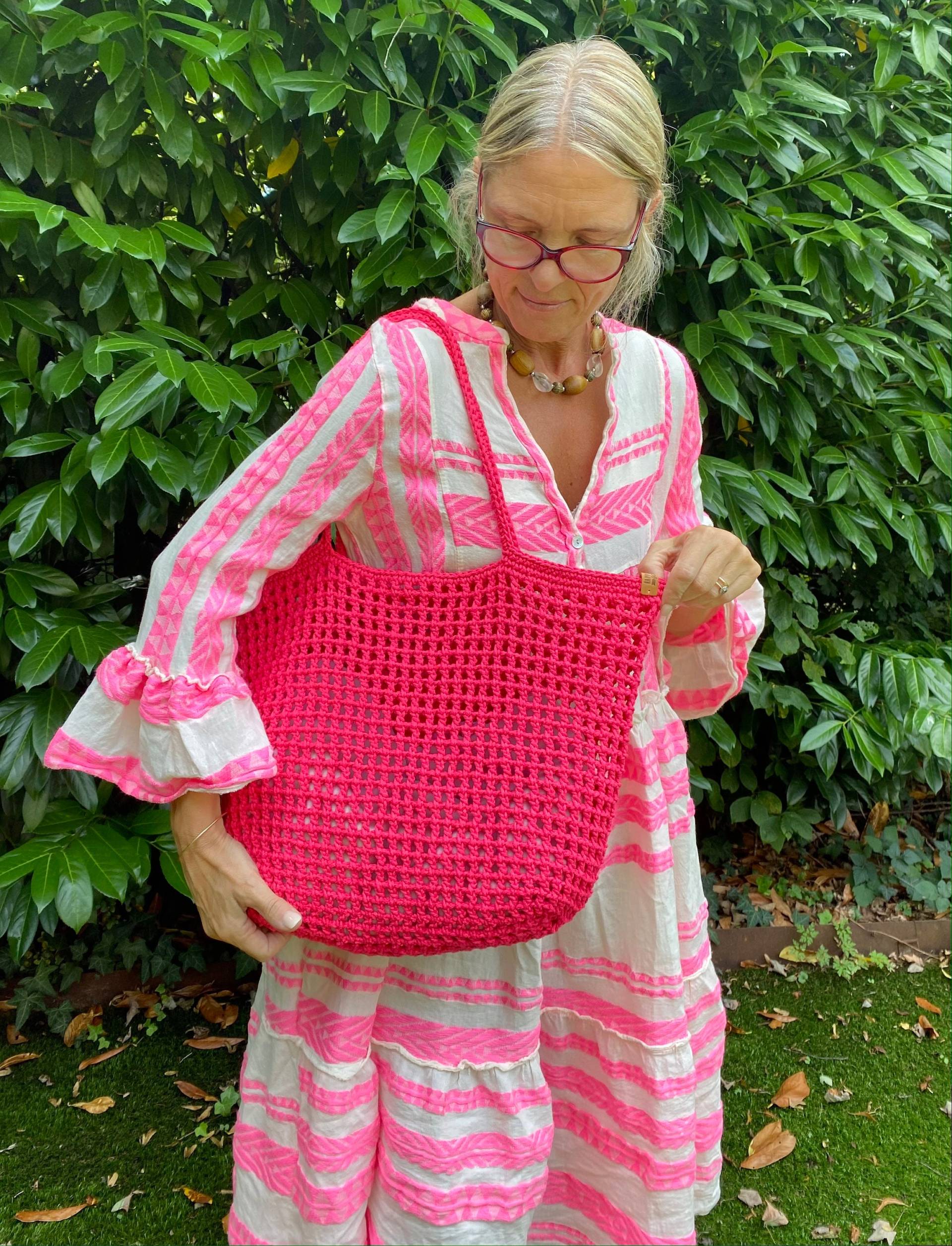 Häkeltasche, Neon Pink Einkaufstasche, Einkaufsnetz Tasche, Strandtasche, Bohochic Stil, Sommer Taschen von HappySchick