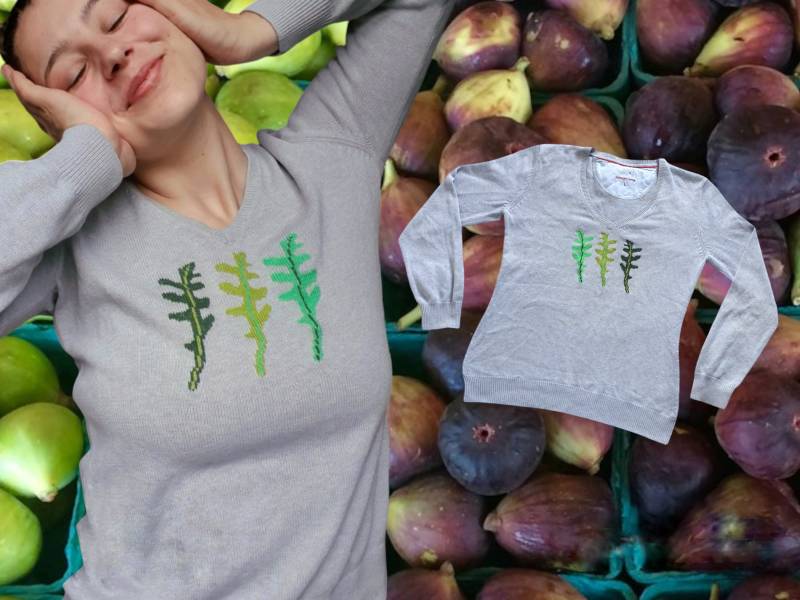 strickpullover 100 % Baumwolle - Von Hand Bestickt- Rucola Blätter Happy Sweater Collection Upcycling Secondhand von HappySweaterCo