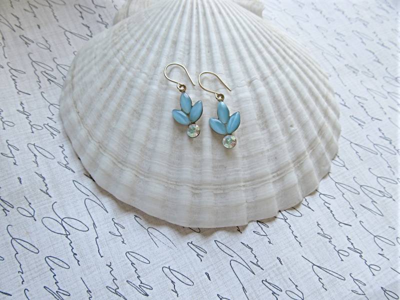 Aqua Mondstein Und Ab Kristall Strass Blatt Ohrringe, 14 K Gold Gefüllt Blume Aqua Mondstein Und Ab Kristall Strass Blatt Ohrringe, 14 K Gold Gefüllt Blume von HappyTearsbyMicah