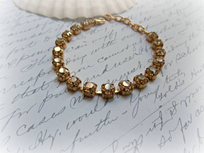 Goldene Schatten Boutique Stil Armband, Swarovski Crystal Bracelet Goldene Schatten Boutique Stil Armband, Swarovski Crystal Bracelet von HappyTearsbyMicah