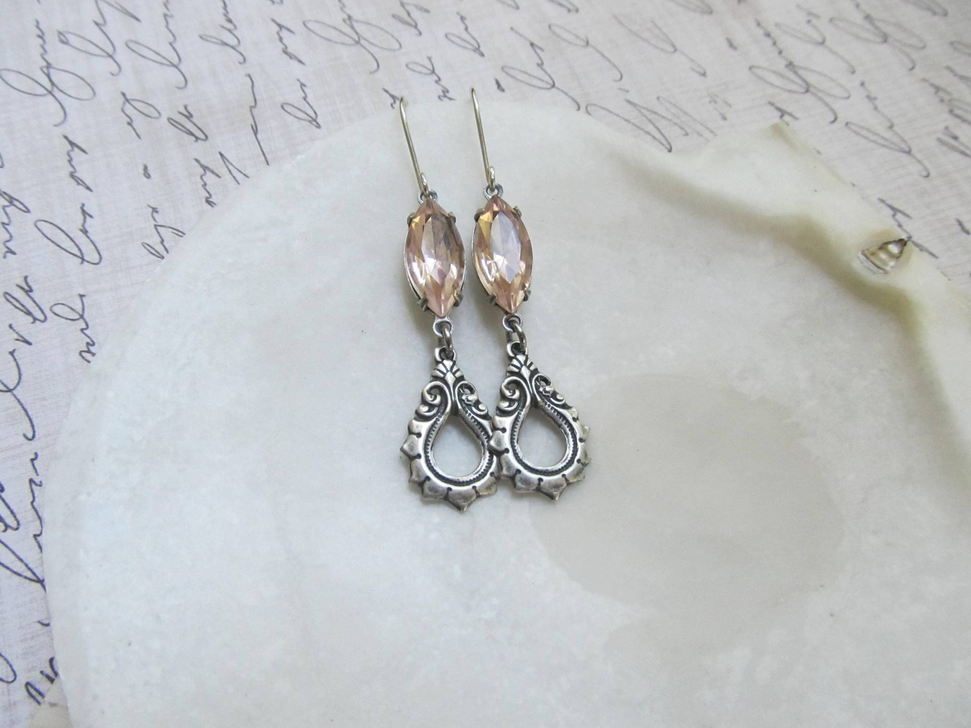 Jahrgang Swarovski Rosa Rosaline Navette Stein, Antik Silber Ox Jugendstil Teardrop Ohrringe Jahrgang Swarovski Rosa Rosaline Navette Stein, Antik Silber Ox Jugendstil Teardrop Ohrringe von HappyTearsbyMicah