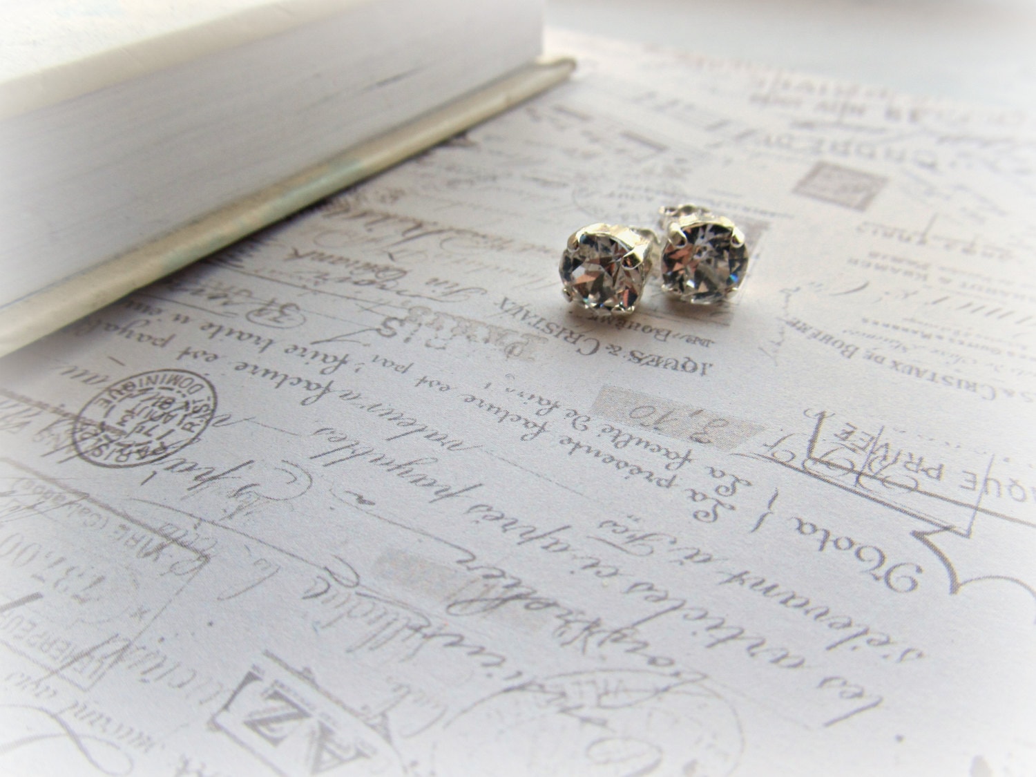 Klare Kristall Silber Post Ohrringe, Swarovski Crystal Hochzeitsohrringe, Boutique-stil Ohrringe Klare Kristall Silber Post Ohrringe, Swarovski Crystal Hochzeitsohrringe, Boutique-stil Ohrringe von HappyTearsbyMicah