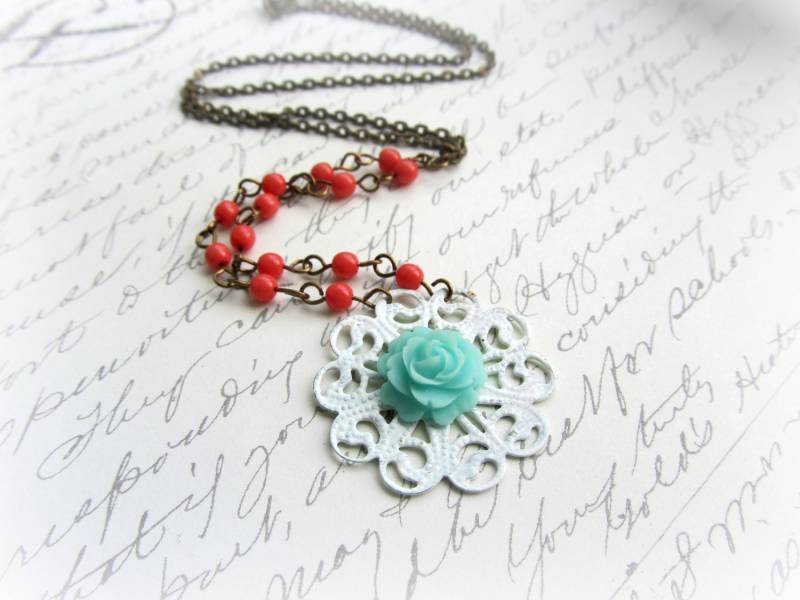 Korallen Und Aqua Collier, Halskette Aqua-Rose, Blumen von HappyTearsbyMicah
