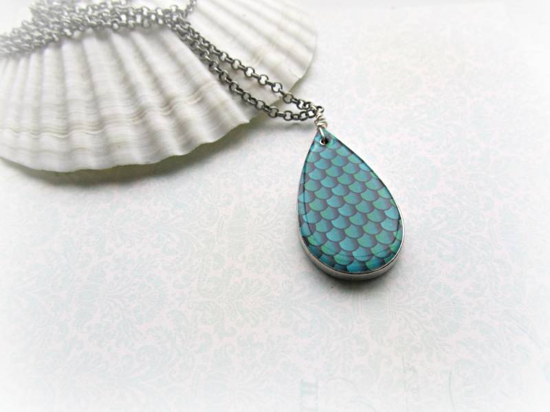 Meerjungfrau Skalen Teardrop Lange Halskette Meerjungfrau Skalen Teardrop Lange Halskette von HappyTearsbyMicah