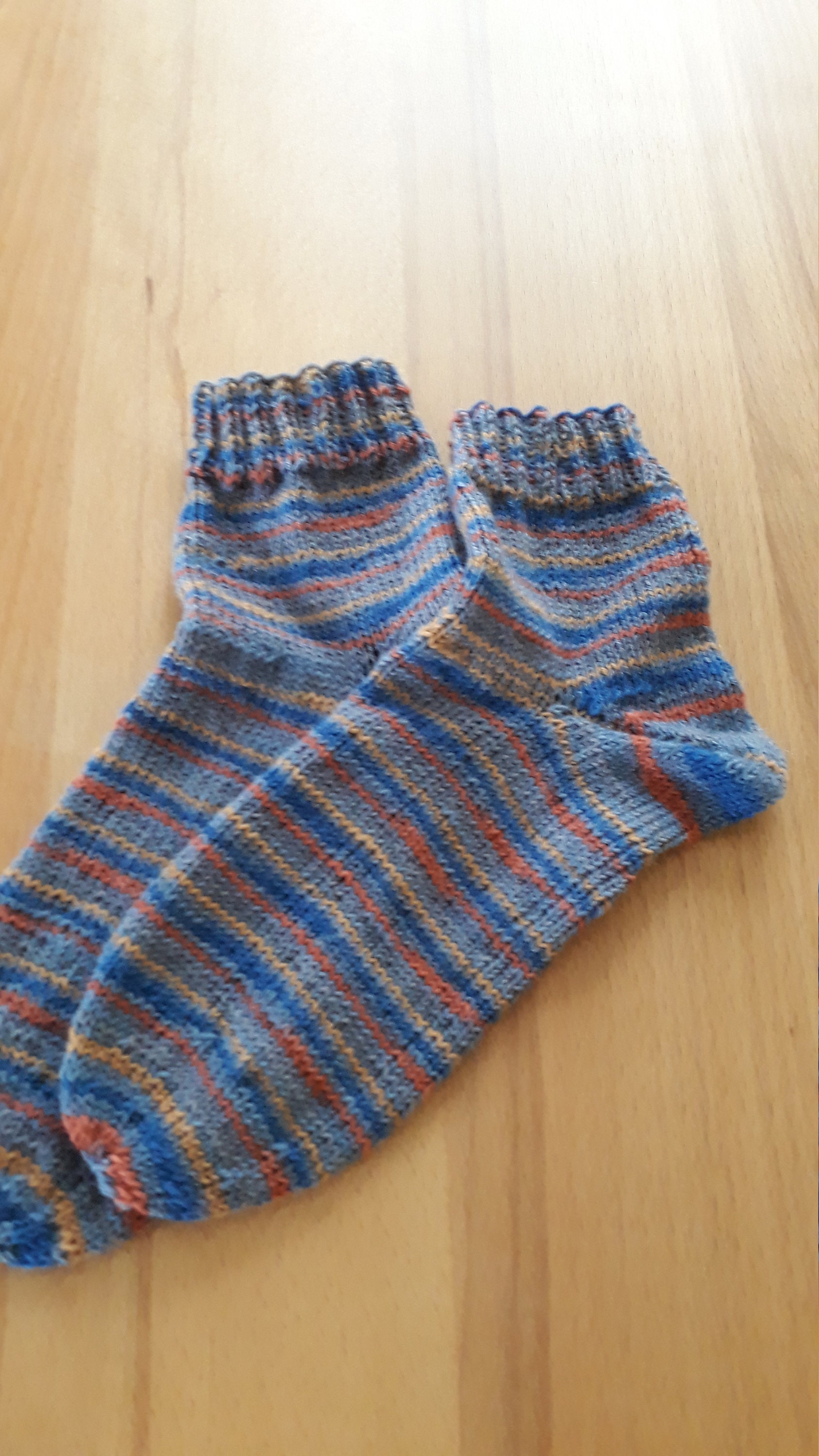Wollsocken Handgestrickt Wollsocken Handgestrickt von HappysocksDesigns