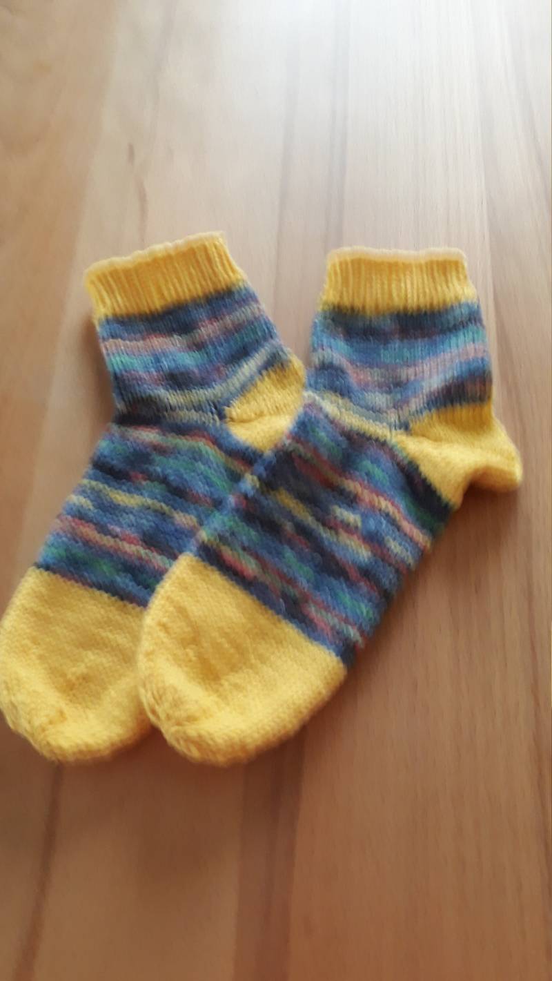 Wollsocken Handgestrickt Wollsocken Handgestrickt von HappysocksDesigns