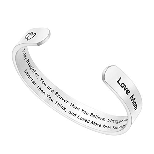 Happyyami Tochter Armband von Mutter Inspirierende Manschette Armbänder Edelstahl Gravierte Mantra Zitat Manschette Armreif Ermutigung Schmuck für Jugendlich Mädchen von Happyyami