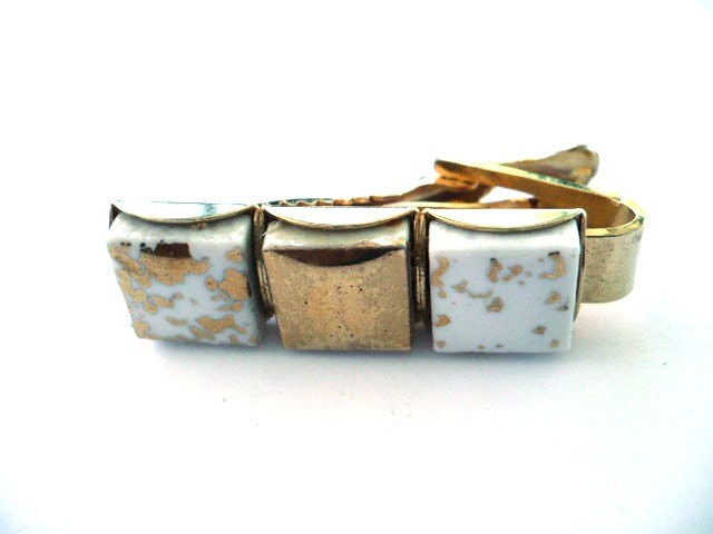 Vtg Signiert Pat. 2653761 Gold Ton Unikat Krawattenclip Vtg Signiert Pat. 2653761 Gold Ton Unikat Krawattenclip von HardyJewels
