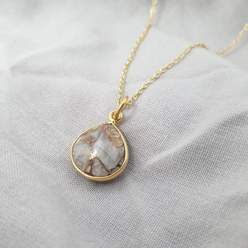 Echte Weiße Calcit Halskette | April Geburtsstein 18 Karat Gold Vermeil Weißer Geschenk Für Sie von HarfiGifts