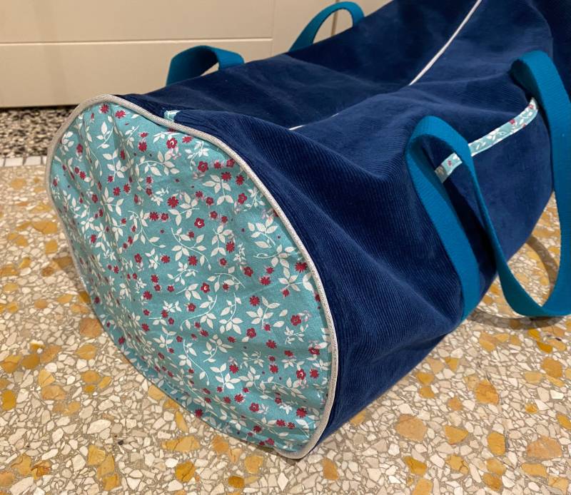 Reisetasche „Elsa" Aus Samt Und Baumwolle, 2 Größen von HaricotRougeParis