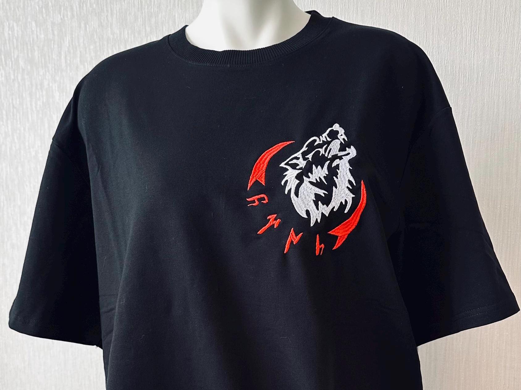 stickerei Göktürk Türk Wolf Kurt Halbmond Turan T-Shirt stickerei Göktürk Türk Wolf Kurt Halbmond Turan T-Shirt von HarleyTeile