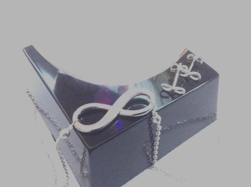 sterling Silber Halskette Ohrring Set Unendlichkeit, Feder Anhänger von HarmonyKreations