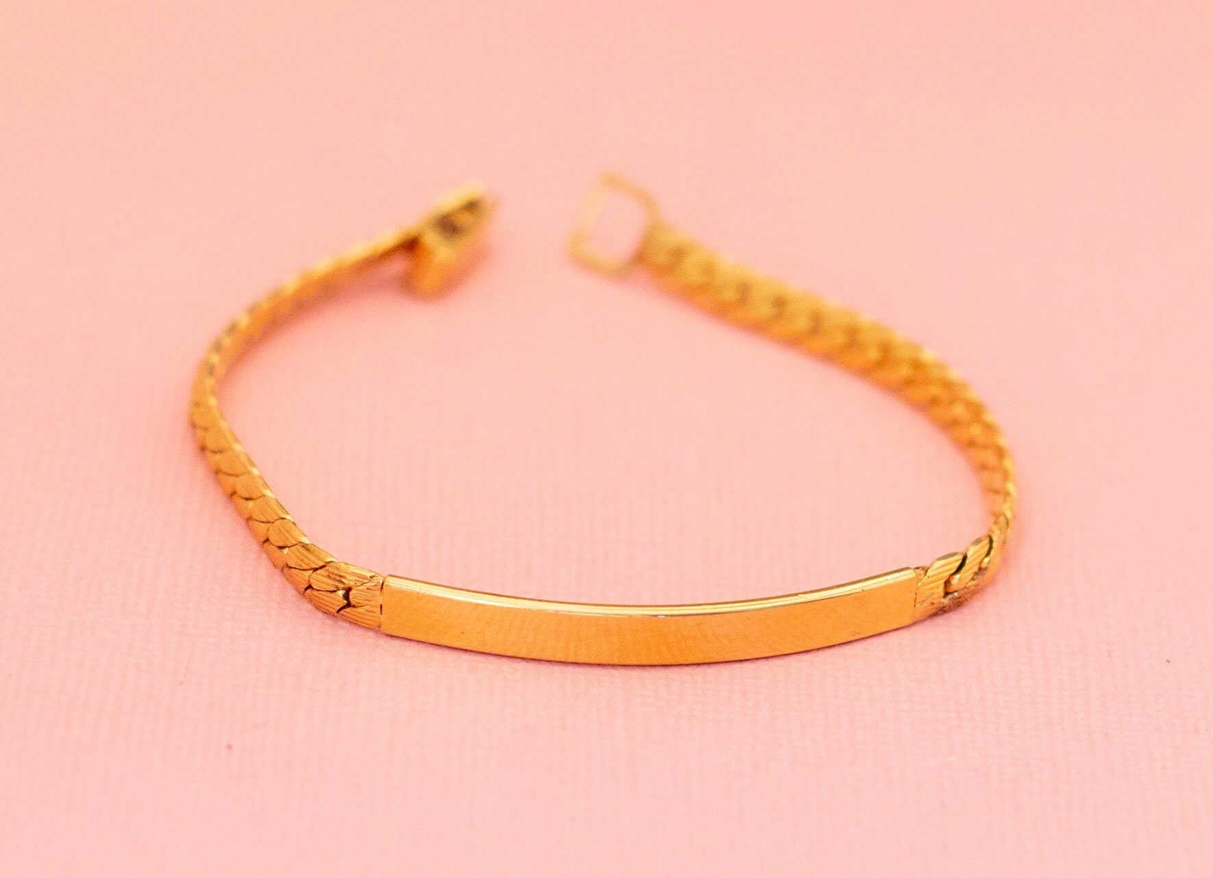 Vintage Gold Ton Trendy Kette Armband | 7, 5 Zoll Avon H22 von HarmonyVintageStore