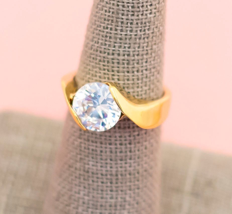 Vintage Sterling Silber Tri-Diamant Strass Ring | Größe 7 H25 von HarmonyVintageStore