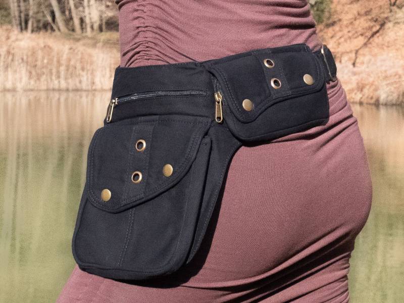 Gürteltasche ~ Hüfttasche Mit 7 Taschen Festival Und Reisegürtel Schwarze Baumwolle Der Nebulabelt Gürteltasche ~ Hüfttasche Mit 7 Taschen Festival Und Reisegürtel Schwarze Baumwolle Der Nebulabelt von HarmonyWearDesigns
