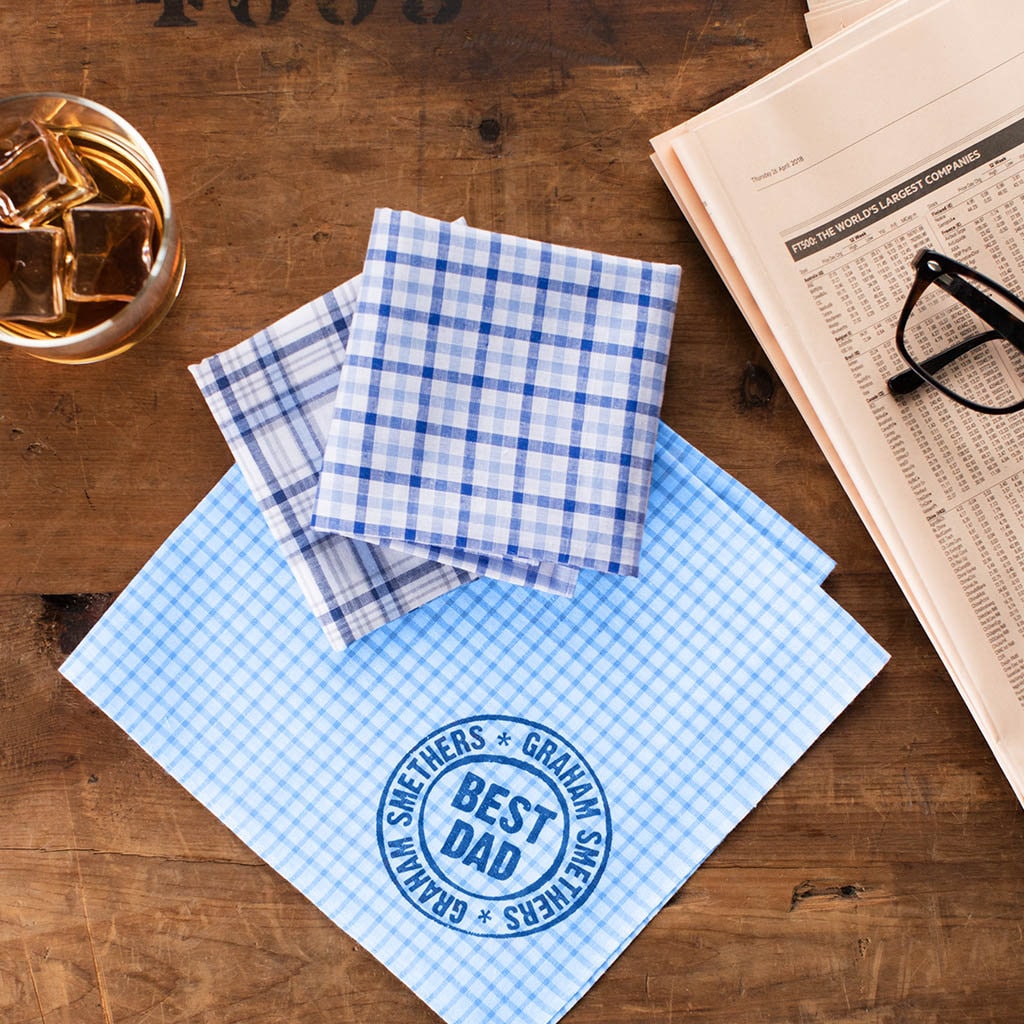 Taschentücher Für Väter - Personalisierte Namen Geschenke Taschentücher Für Väter - Personalisierte Namen Geschenke von HarrowAndGreen