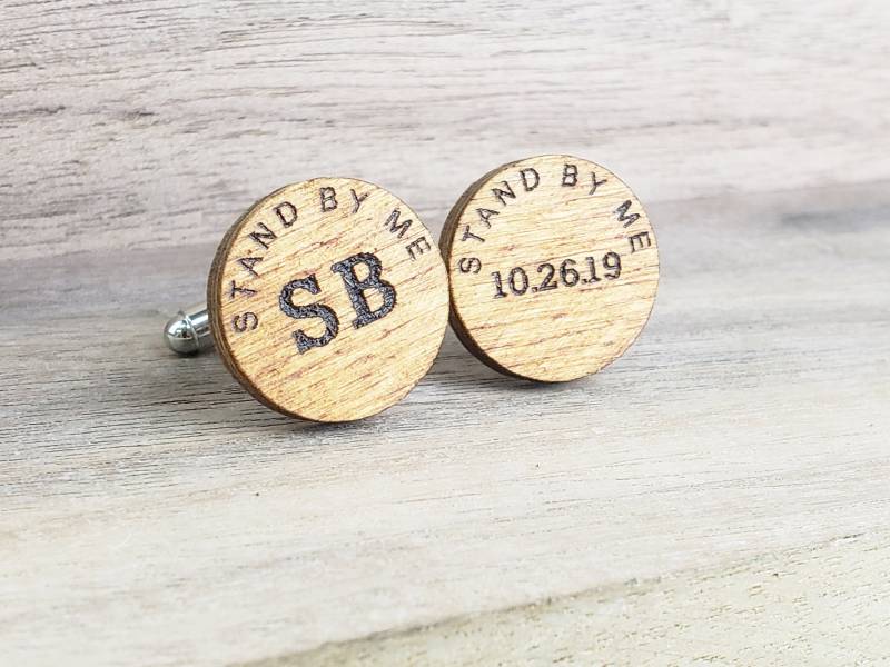 stand By Me Manschettenknöpfe Bräutigam Geschenk Von Braut Personalisierte Holz Mit Nachricht Initialen Hochzeit Datum Hochzeitstag Für von HartGiftCo
