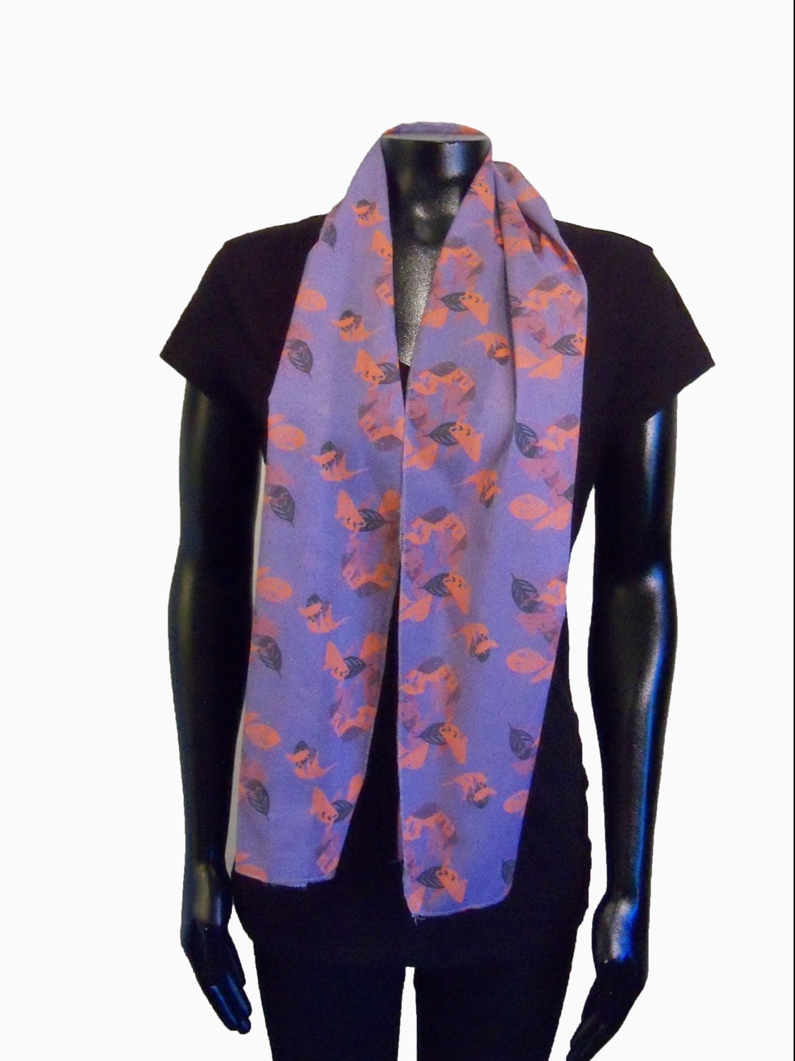 Bitten Designs, Mode Schal Auf Blau Bitten Designs, Mode Schal Auf Blau von HartlineDesigns