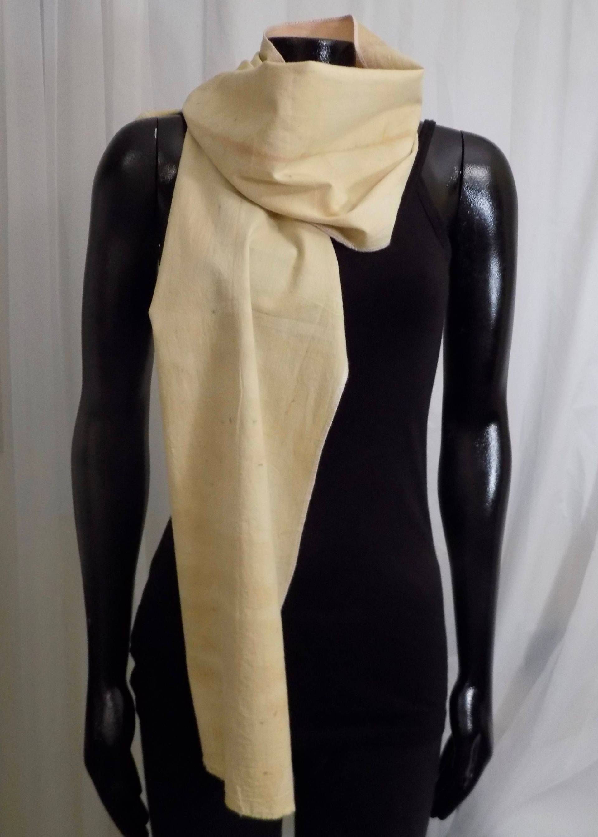 Eco Dyed Golden Yellow | Johanniskraut Baumwollschal Eco Dyed Golden Yellow | Johanniskraut Baumwollschal von HartlineDesigns