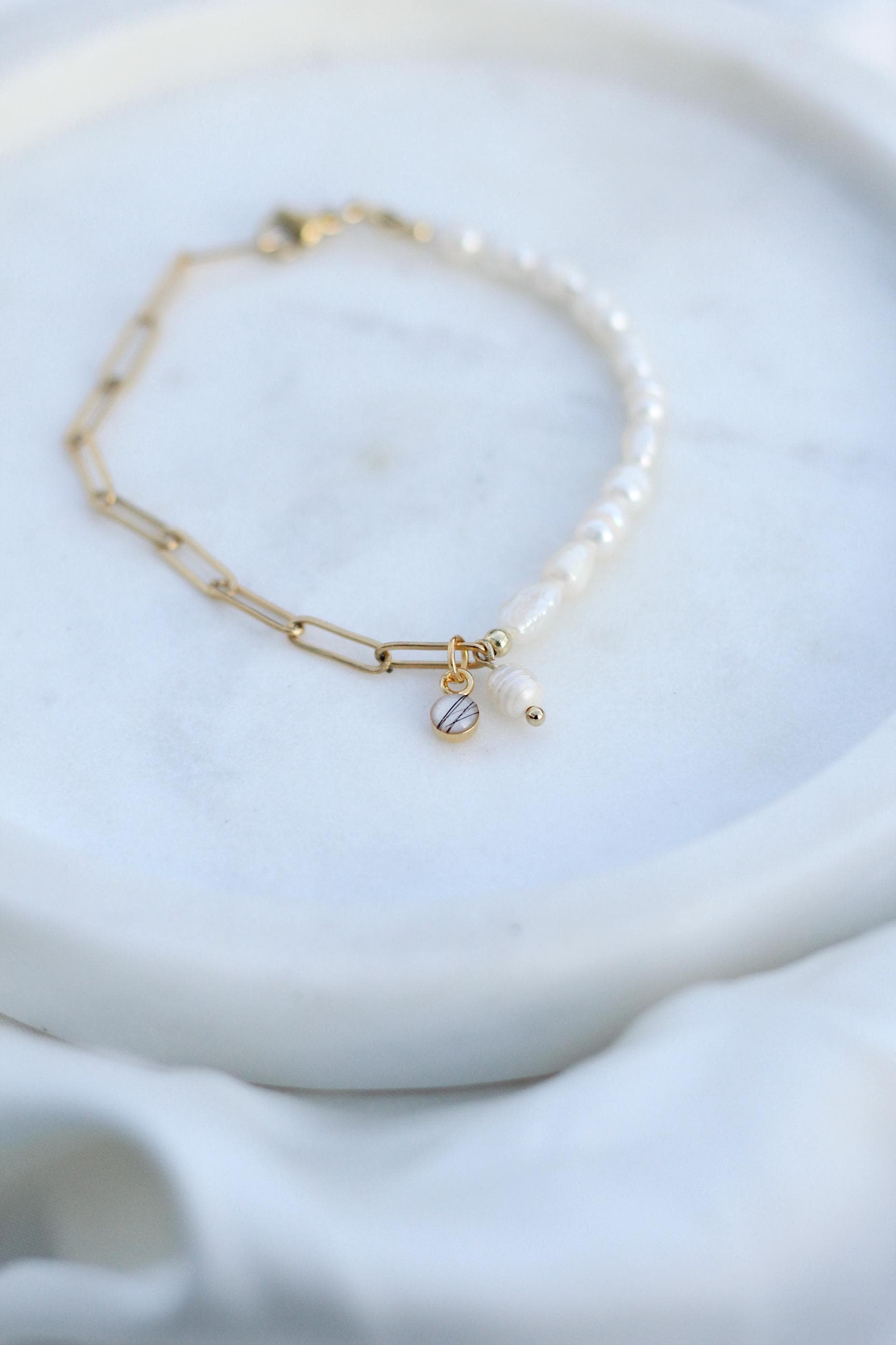 Armband Mit Tierhaaren/Personalisiertes Andenken Erinnerungsschmuck Tierhaare Armband Mit Tierhaaren/Personalisiertes Andenken Erinnerungsschmuck Tierhaare von Harzpfoten
