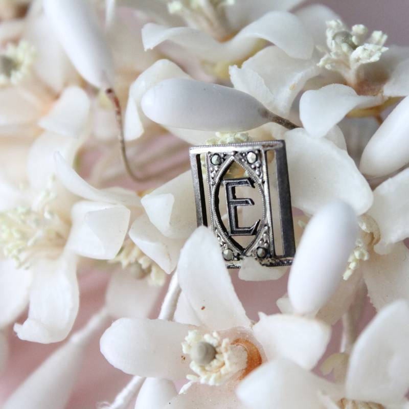 Antiker Buchstabe Aus Silber Und Strass, Handgefertigt in Frankreich, 3660 Antiker Buchstabe Aus Silber Und Strass, Handgefertigt in Frankreich, 3660 von HasbeenCraft