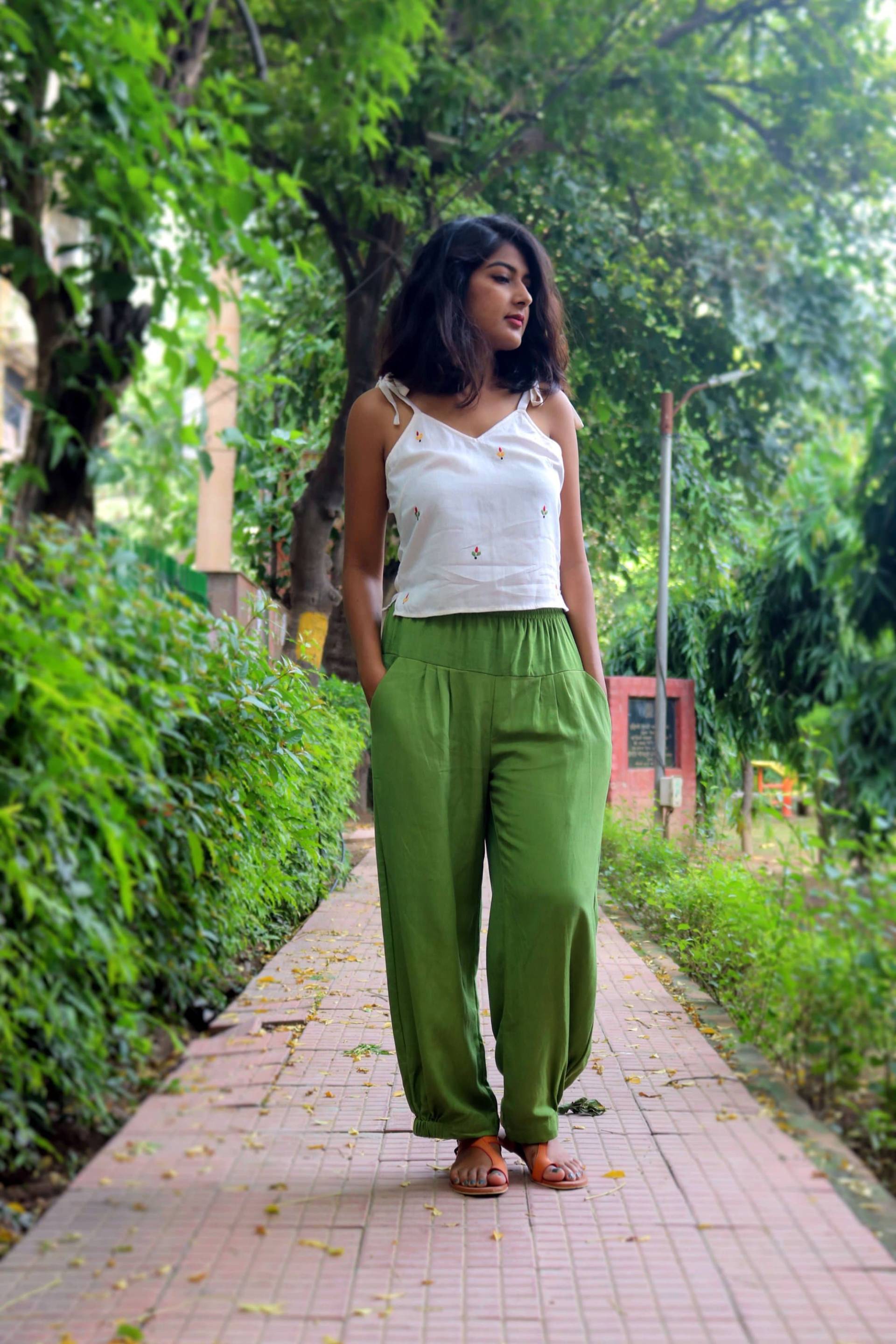 Unisex Emerald Grüne Hose Für Frauen, Maßgeschneiderte Baggy Leinenhose, Boho Hose, Made To Order, Plus Größe von HasthaKatha