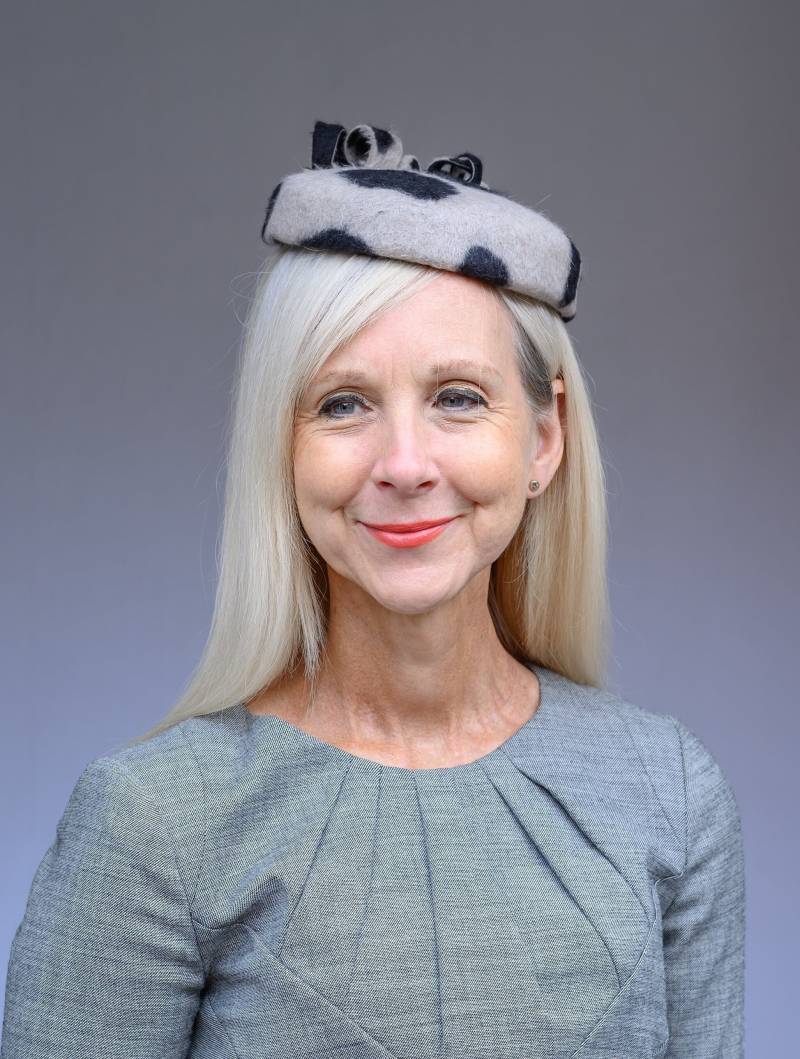 Leopard Melusine Filz Percher von Hatilly