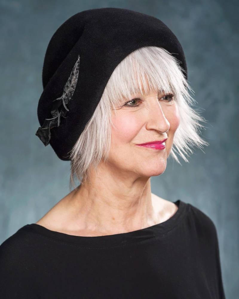 Tiefschwarzer Haarfilz Hut, Herbst/Winter Damen Hochzeitsgast Winter, Frühling Rennhut von HatsByAgnieszka