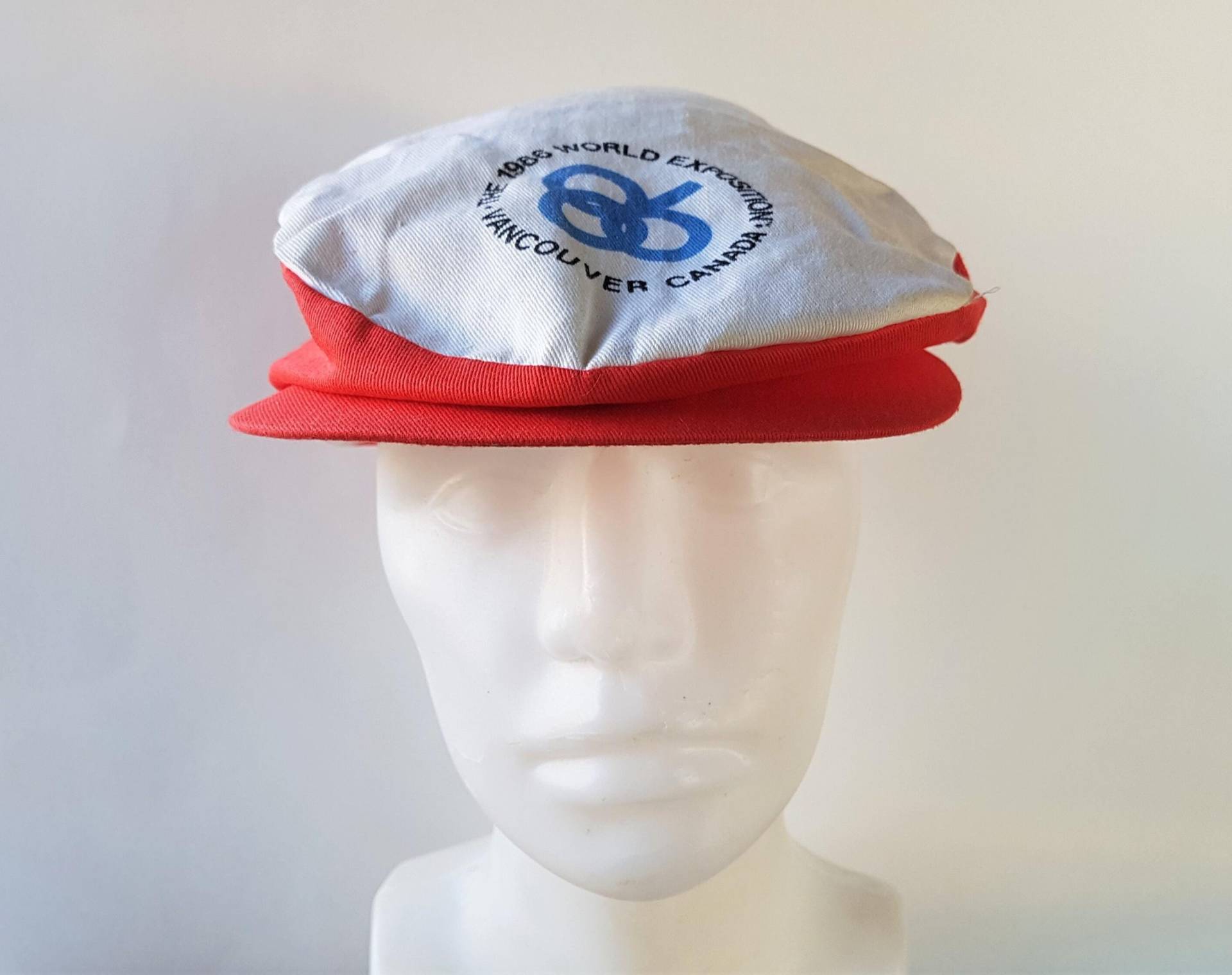 Expo 86 Vancouver Vintage Cabbie Button Schiebermütze 1986 Weltausstellung Offiziell Lizenziertes Souvenir Retro-Baumwollmütze Größe 7 - 1/2 von HatsForward