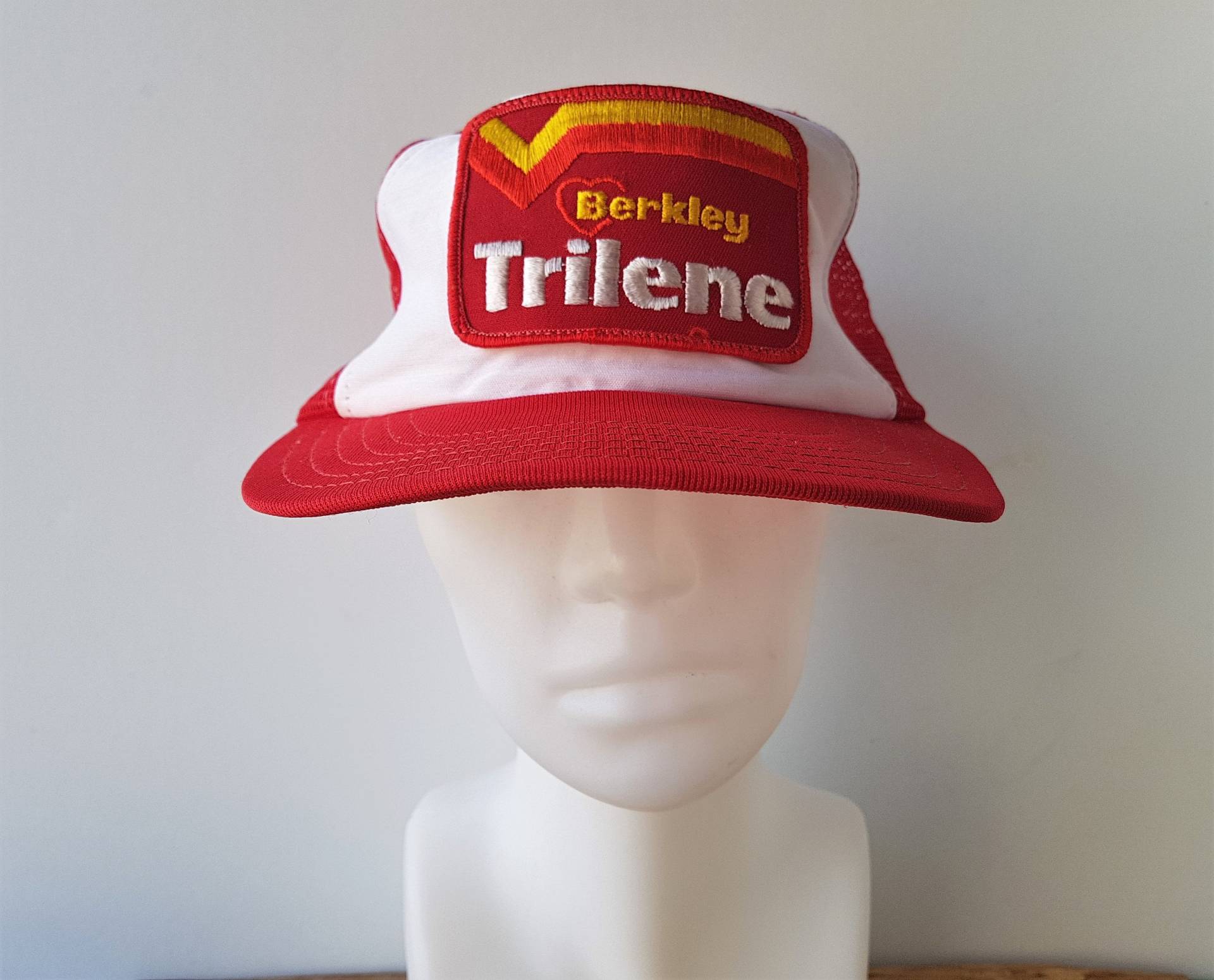 Vintage 80Er Jahre Berkley Trilene Trucker Hut Angelschnur Promo Red Mesh Snapback Fisherman Patch Verstellbare Baseballmütze Von The Winner von HatsForward