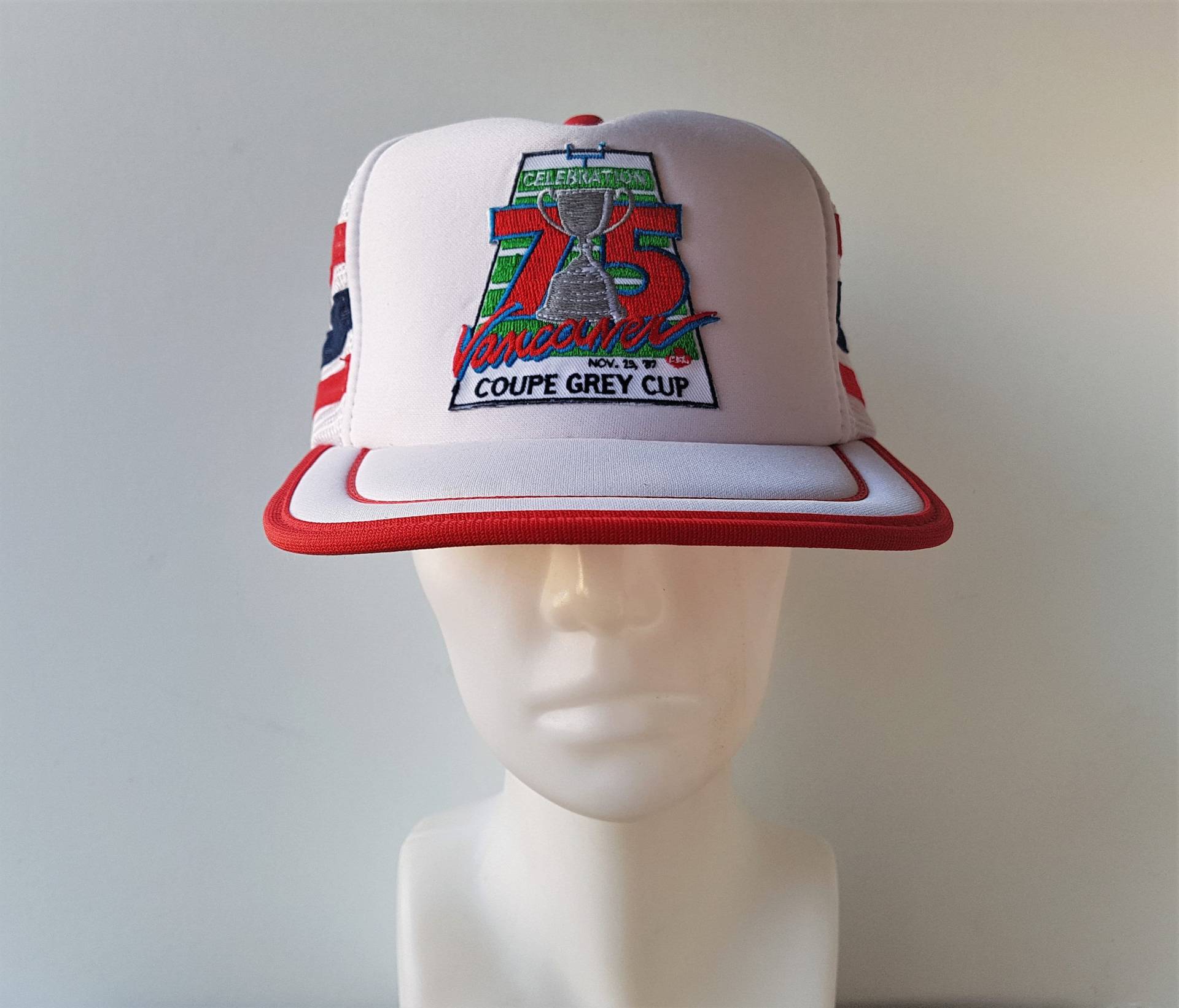 Vintage 1987 Cfl Graue Cup Trucker Hat - Vancouver Drei Streifen Snapback von HatsForward