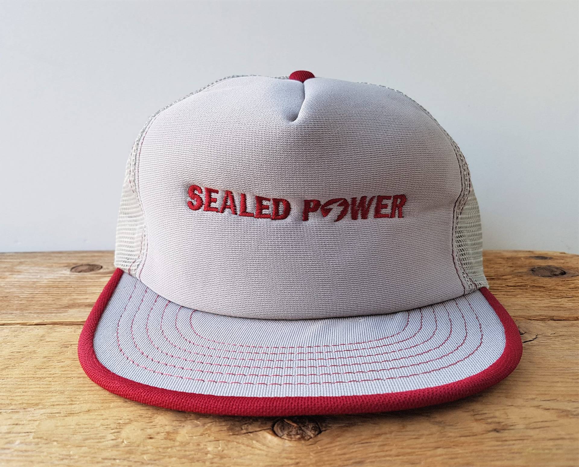 Vintage Sealed Power Auto Teile Grau Mesh Trucker Hut Made in Usa Snapback Baseball Cap 2 Tone Retro Ballcap von HatsForward