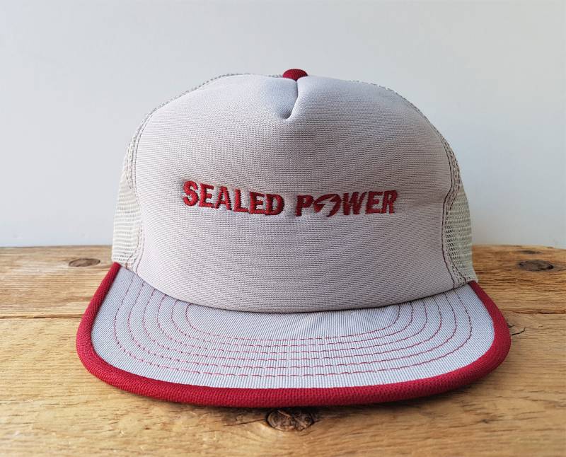 Vintage Sealed Power Auto Teile Grau Mesh Trucker Hut Made in Usa Snapback Baseball Cap 2 Tone Retro Ballcap von HatsForward