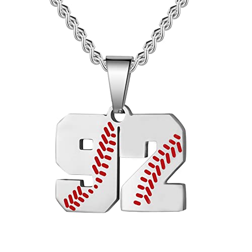 Hatti Doris Baseball-Nummern-Halskette für Herren 00–99 – Jersey-Zahlen-Halskette mit vergoldeter Edelstahlkette und Baseball-Charm-Anhänger, Edelstahl, Kein Edelstein Hatti Doris Baseball-Nummern-Halskette für Herren 00–99 – Jersey-Zahlen-Halskette mit vergoldeter Edelstahlkette und Baseball-Charm-Anhänger, Edelstahl, Kein Edelstein von HattiDoris